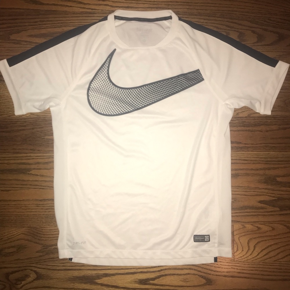 NWOT! Nike Soccer Football Futbol Dri-Fit T-shirt
